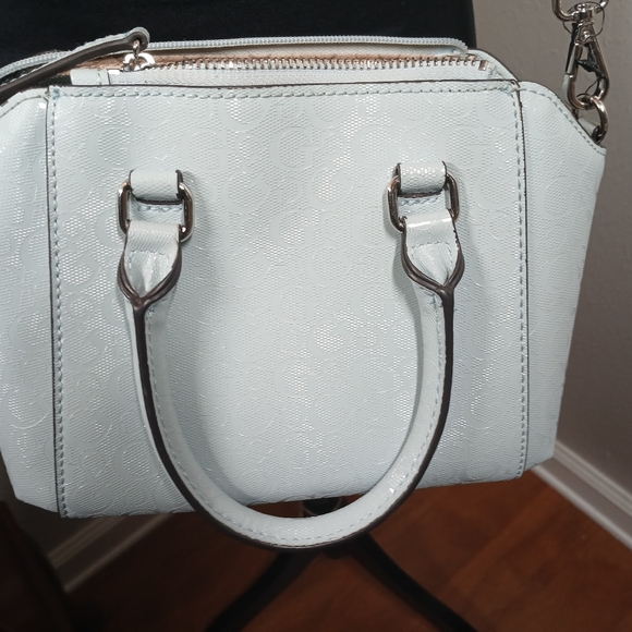 Guess Crossbody Purse - Picture 3 of 5